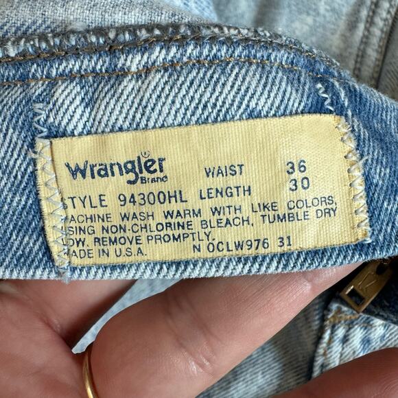Wrangler VINTAGE Light Stone Wash Pleated High‎ Rise Mom Jeans Size 36 Waist - Picture 8 of 8